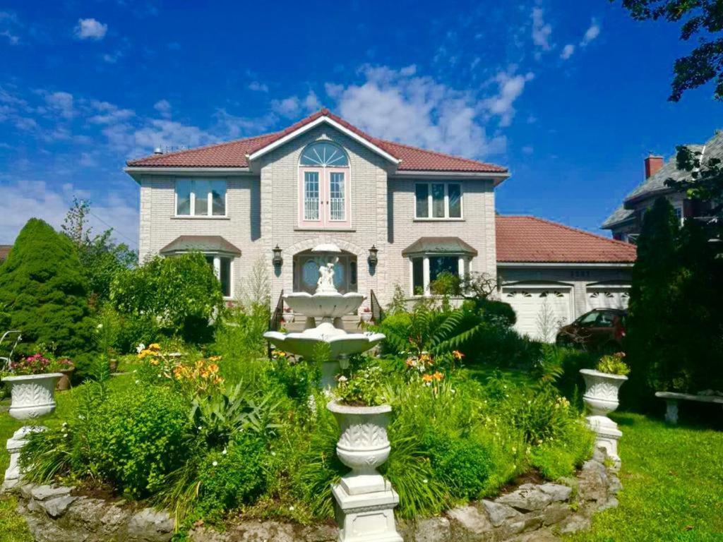 Villa Alexandrea Cataratas do Niágara Exterior foto
